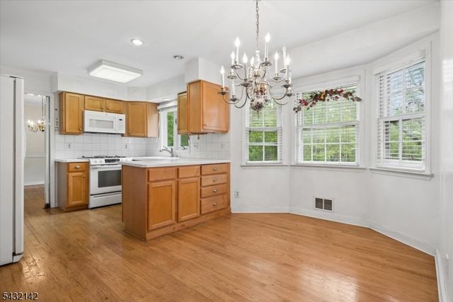 48 Walnut Cir, Bernards Twp., NJ 07920