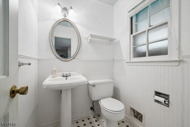 48 Walnut Cir, Bernards Twp., NJ 07920
