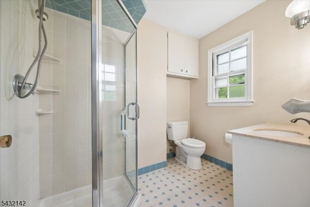 48 Walnut Cir, Bernards Twp., NJ 07920