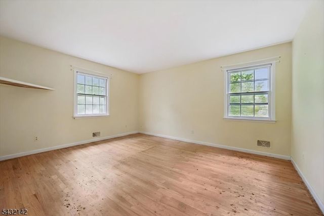 48 Walnut Cir, Bernards Twp., NJ 07920