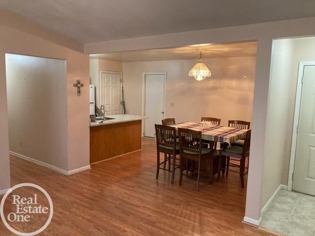 42261 Aspen Ct. Court, Clinton Twp, MI 48038