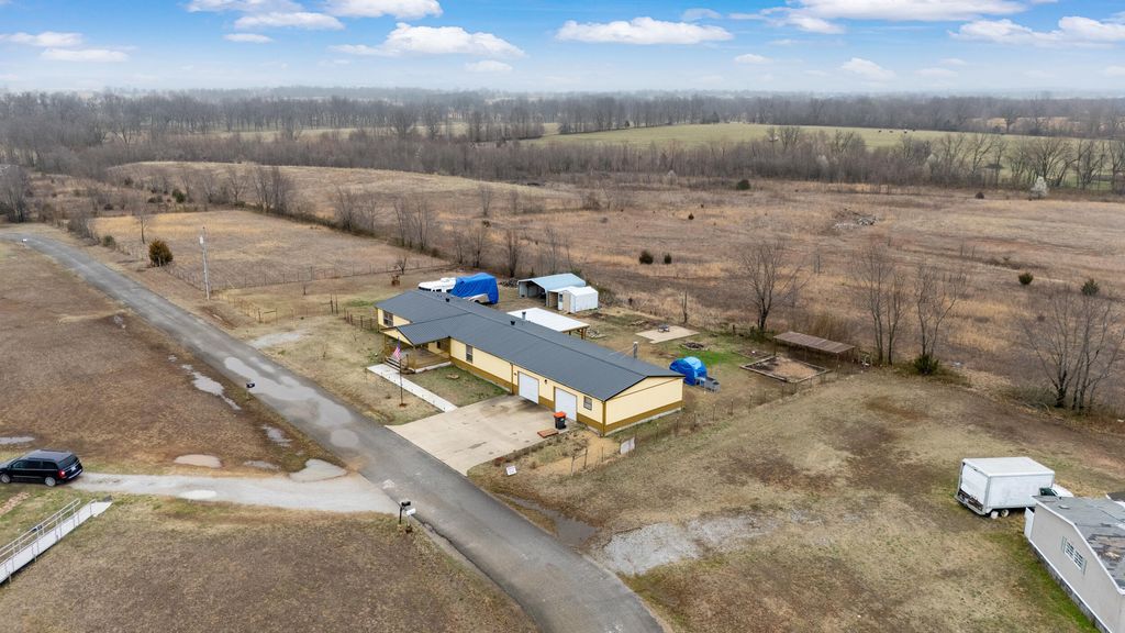 27860 S 633 Trail, Grove, OK 74344