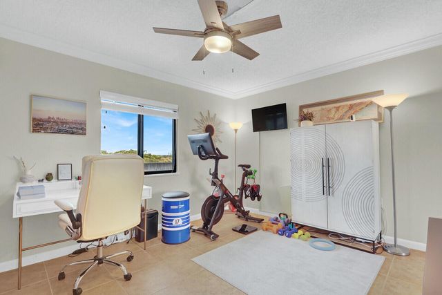 901 Seafarer Circle 403, Jupiter, FL 33477