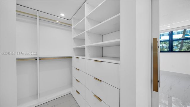 1623 Collins Ave 415, Miami Beach, FL 33139