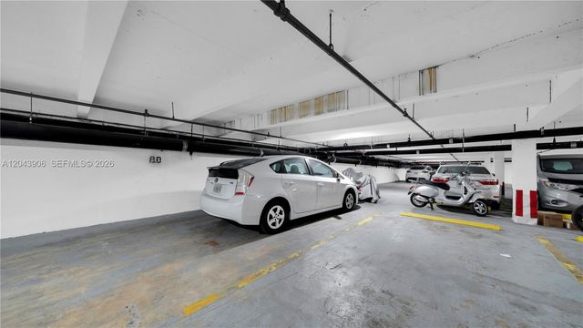 1623 Collins Ave 415, Miami Beach, FL 33139