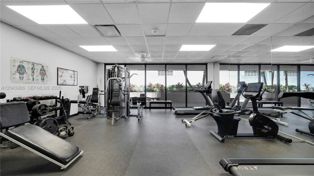 1623 Collins Ave 415, Miami Beach, FL 33139