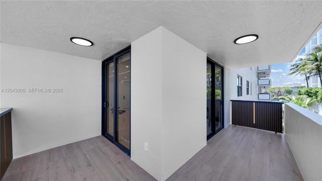 1623 Collins Ave 415, Miami Beach, FL 33139