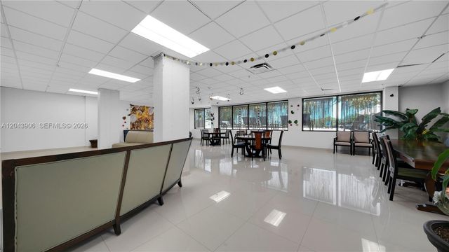 1623 Collins Ave 415, Miami Beach, FL 33139