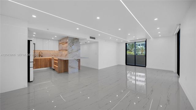 1623 Collins Ave 415, Miami Beach, FL 33139