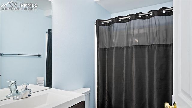 463 N Desert Cove Drive, Pueblo, CO 81007