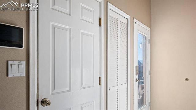 463 N Desert Cove Drive, Pueblo, CO 81007