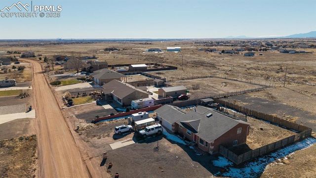 463 N Desert Cove Drive, Pueblo, CO 81007