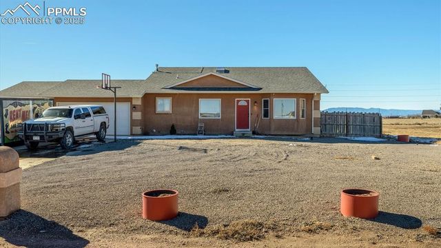 463 N Desert Cove Drive, Pueblo, CO 81007