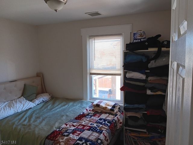 1028 W 5Th St, Plainfield City, NJ 07063