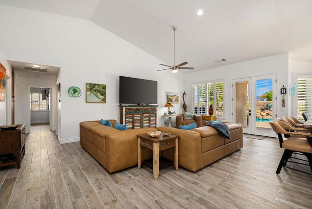 374 Links Drive, Palm Desert, CA 92211