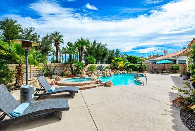 374 Links Drive, Palm Desert, CA 92211