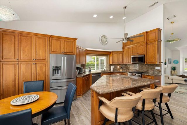 374 Links Drive, Palm Desert, CA 92211