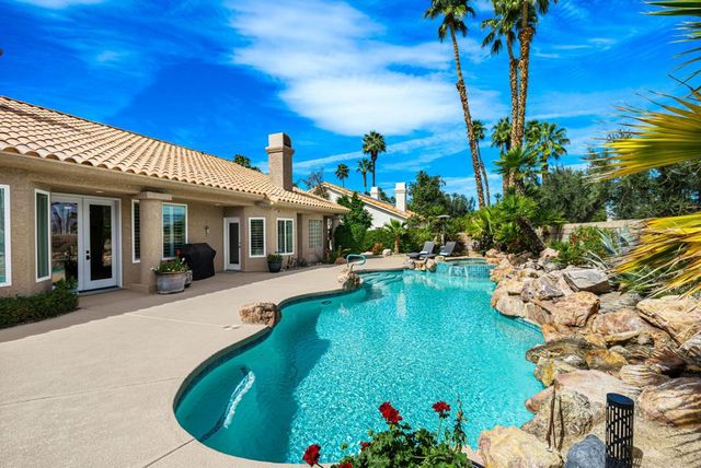 374 Links Drive, Palm Desert, CA 92211