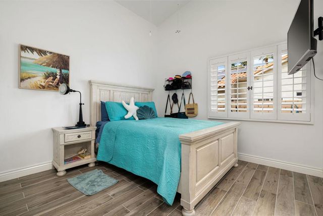 374 Links Drive, Palm Desert, CA 92211