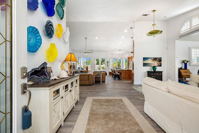 374 Links Drive, Palm Desert, CA 92211