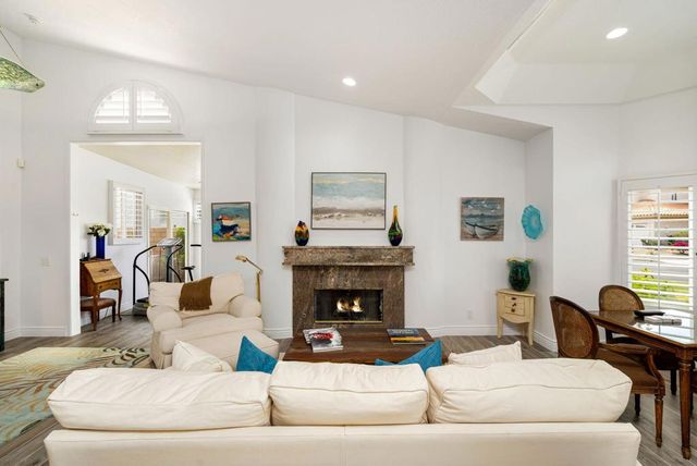 374 Links Drive, Palm Desert, CA 92211