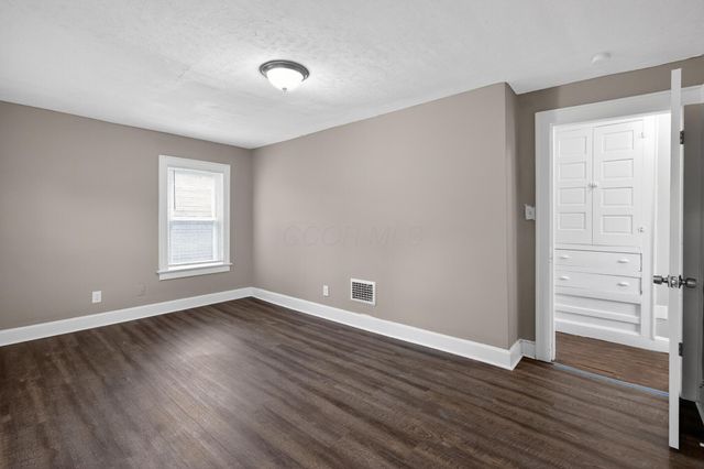1389 Genessee Avenue, Columbus, OH 43211