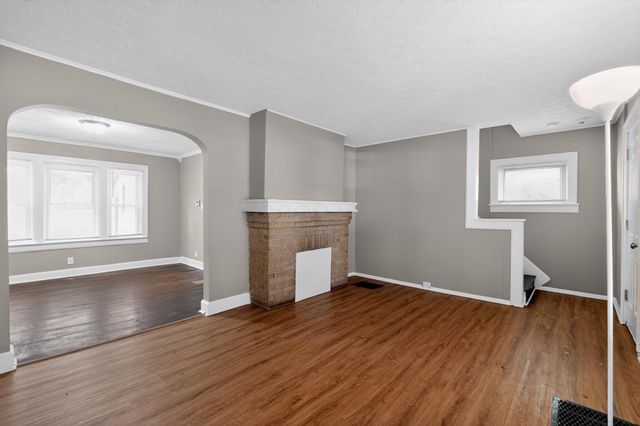 1389 Genessee Avenue, Columbus, OH 43211