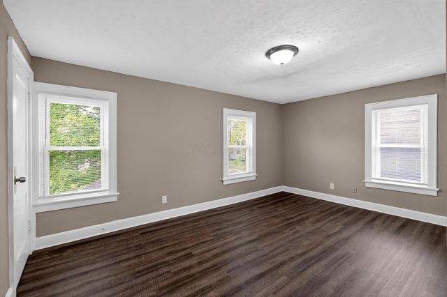1389 Genessee Avenue, Columbus, OH 43211