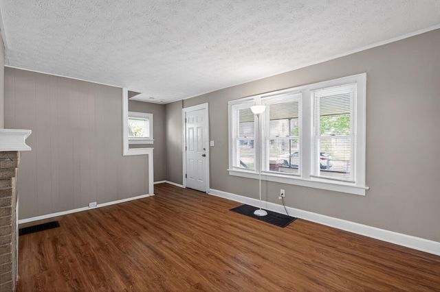 1389 Genessee Avenue, Columbus, OH 43211