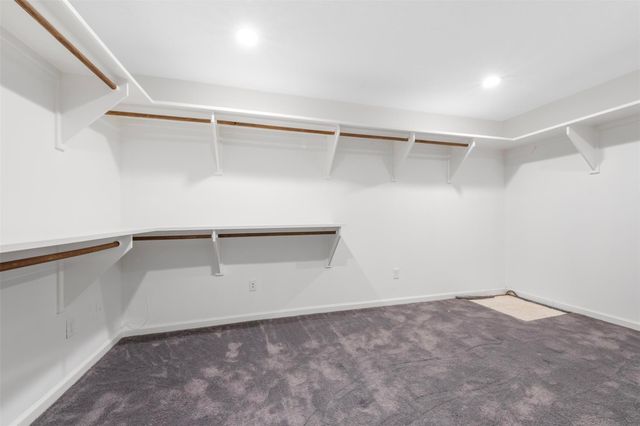 2214 Lakeville Dr Drive, Kingwood, TX 77339