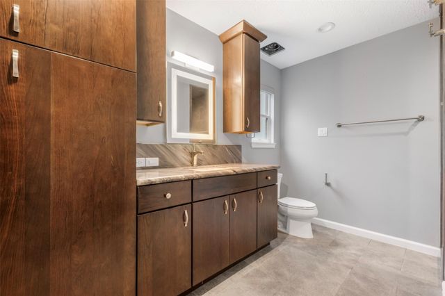 2214 Lakeville Dr Drive, Kingwood, TX 77339