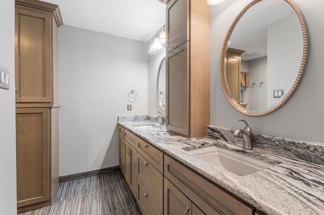 2214 Lakeville Dr Drive, Kingwood, TX 77339