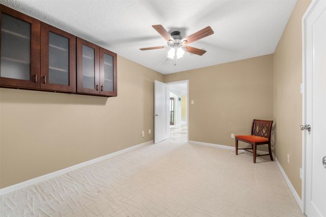 2214 Lakeville Dr Drive, Kingwood, TX 77339