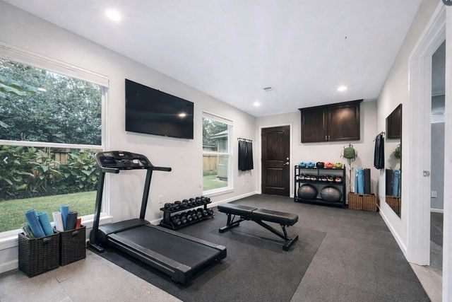 2214 Lakeville Dr Drive, Kingwood, TX 77339