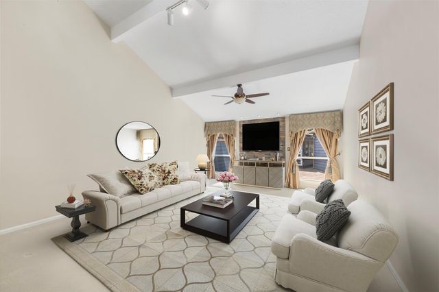 2214 Lakeville Dr Drive, Kingwood, TX 77339