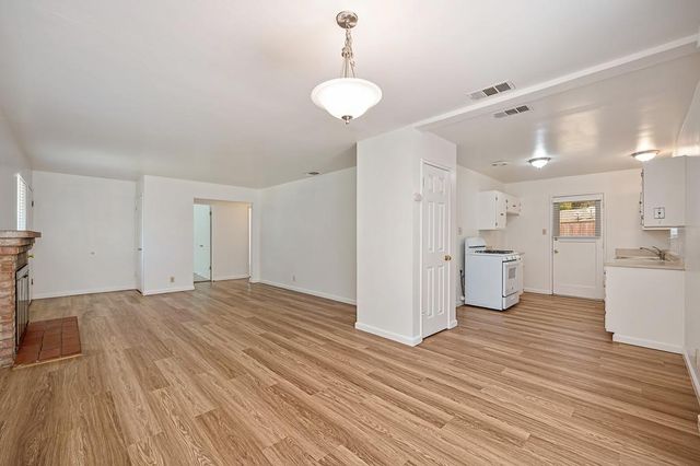 10499 Spaulding Way, Rancho Cordova, CA 95670