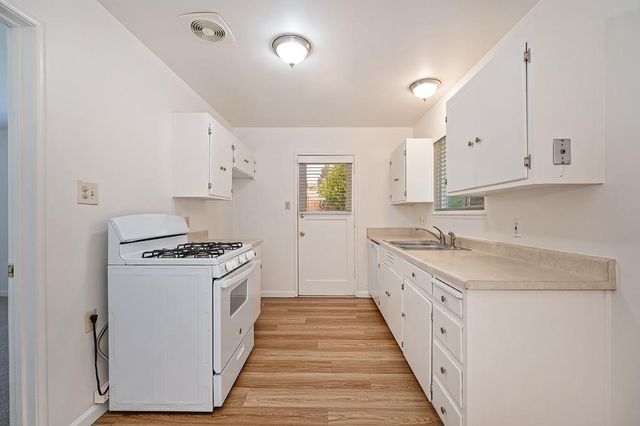 10499 Spaulding Way, Rancho Cordova, CA 95670