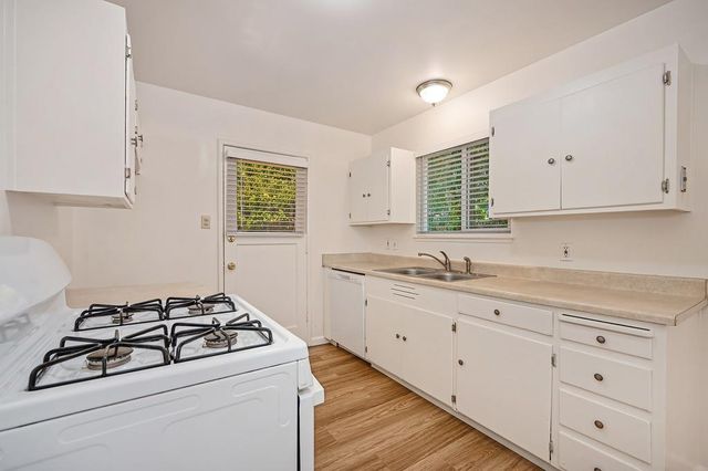 10499 Spaulding Way, Rancho Cordova, CA 95670