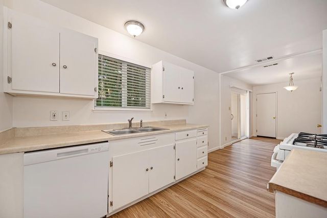 10499 Spaulding Way, Rancho Cordova, CA 95670
