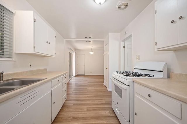 10499 Spaulding Way, Rancho Cordova, CA 95670