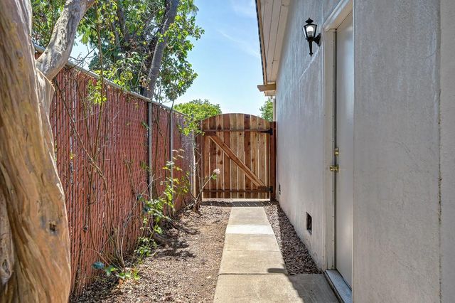 10499 Spaulding Way, Rancho Cordova, CA 95670