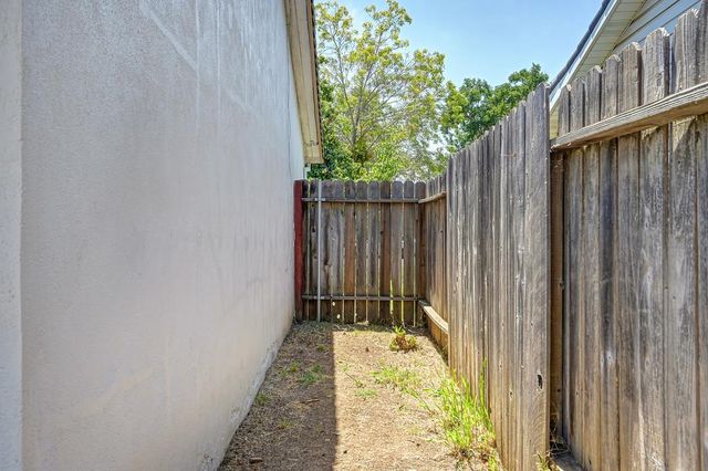 10499 Spaulding Way, Rancho Cordova, CA 95670