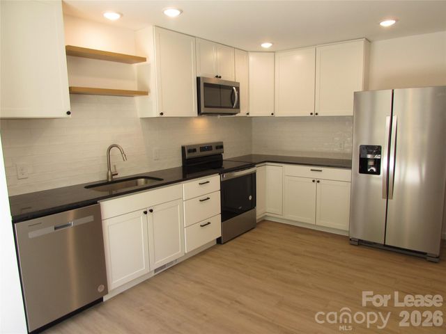 111 Dorchester Lane, Troutman, NC 28166
