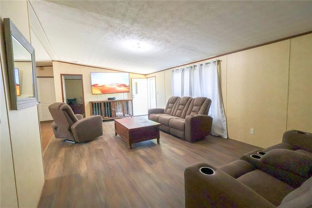 2047 County Road 1300 Road, Blanchard, OK 73010