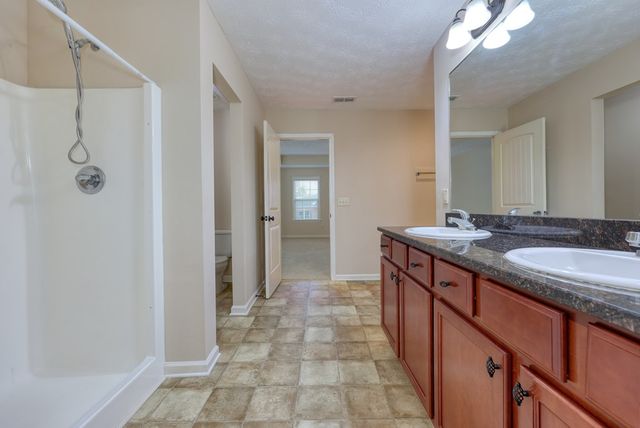 8 Forest Ridge Court, Phenix City, AL 36869