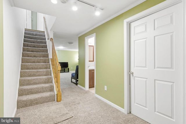 12150 WEDGEWAY CT, Fairfax, VA 22033