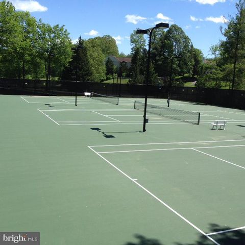 12150 WEDGEWAY CT, Fairfax, VA 22033