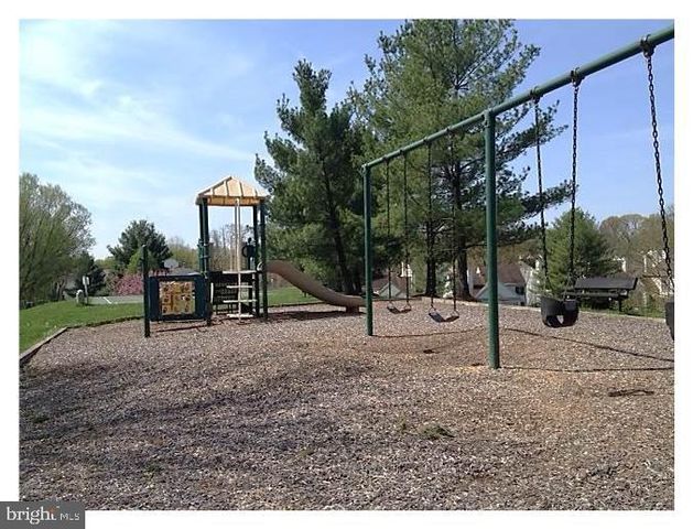 12150 WEDGEWAY CT, Fairfax, VA 22033