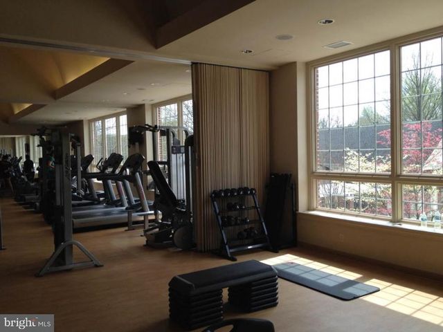 12150 WEDGEWAY CT, Fairfax, VA 22033