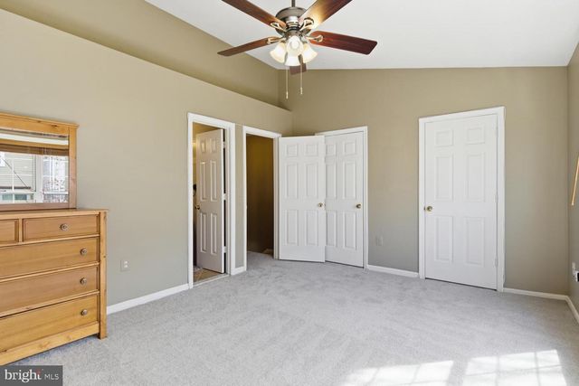 12150 WEDGEWAY CT, Fairfax, VA 22033